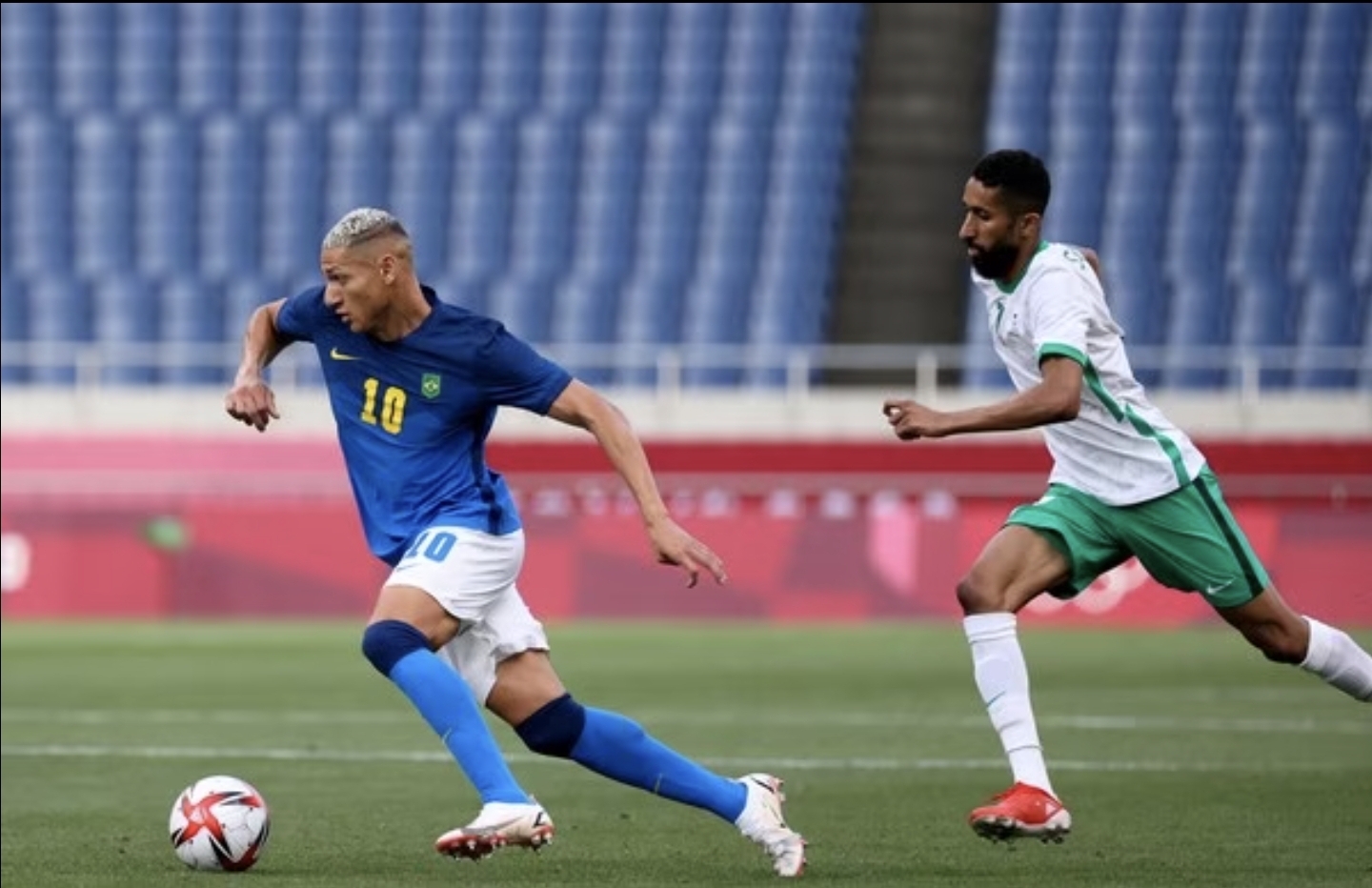 Seleção olímpica deslancha na etapa final, bate Arábia Saudita e vai às quartas de finais da Olimpíada