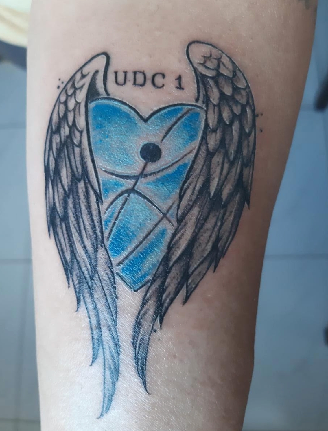 Tatuagem: Paciente  homenagem aos profissionais de saúde após alta