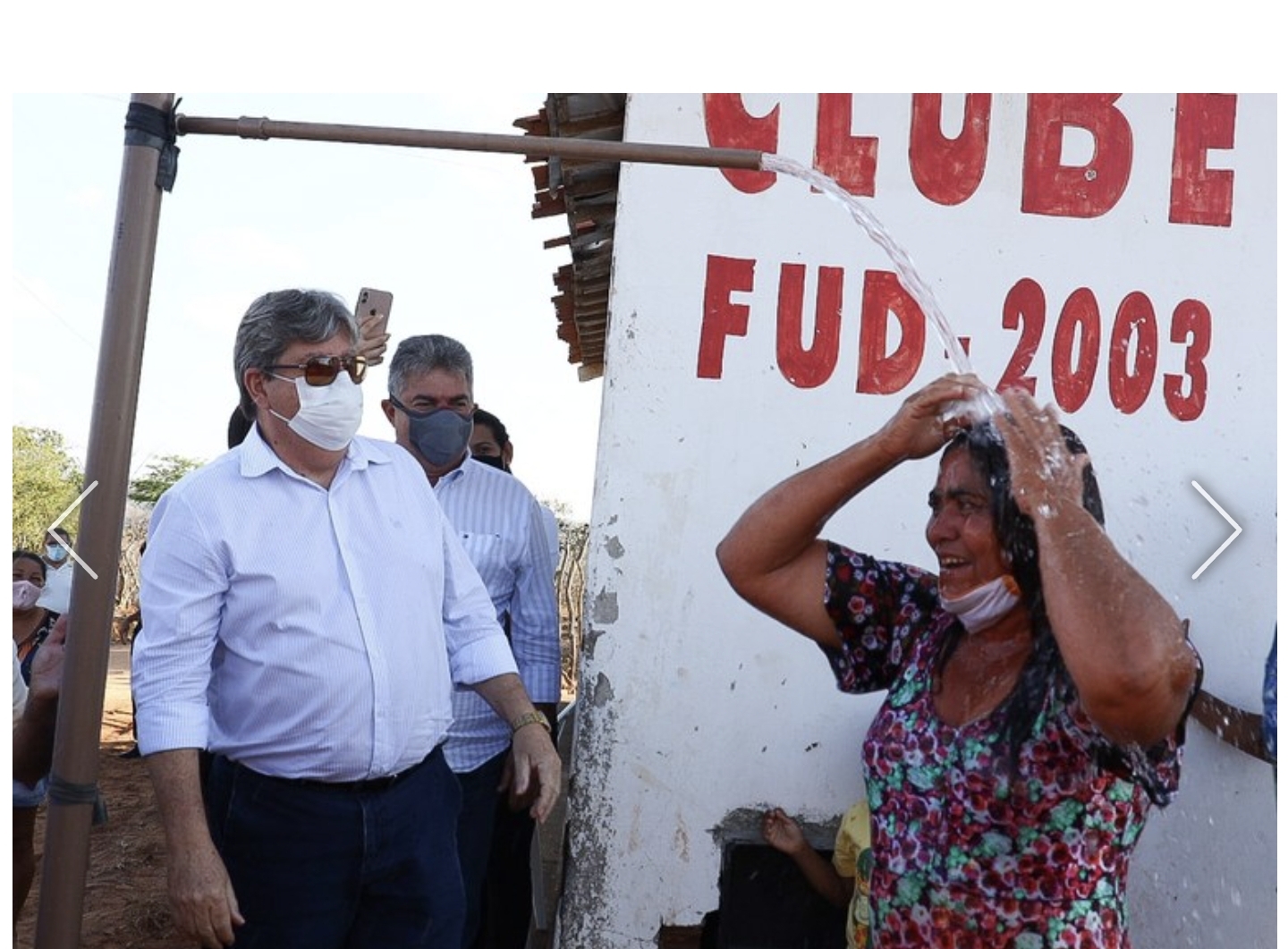 João Azevêdo entrega abastecimento de água, sistema de energia solar e inspeciona obras em Campina Grande