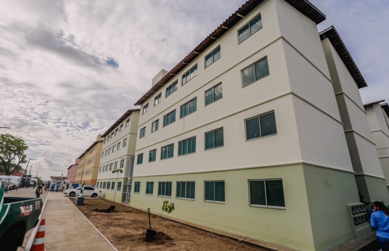 Em GramameMinistro Rogério Marinho e prefeito Cícero Lucena entregam Residencial Vista Alegre V