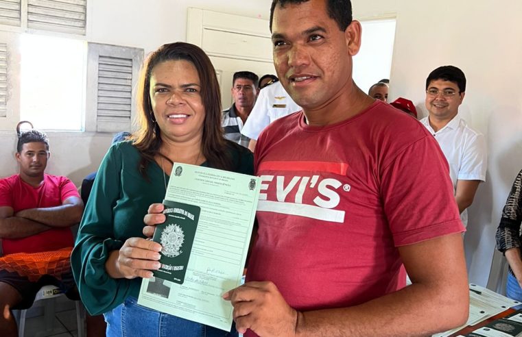 Marinha do Brasil realiza entrega de Certificados do Curso Formação de Aquaviário Pescador Profissional em Pitimbu-PB