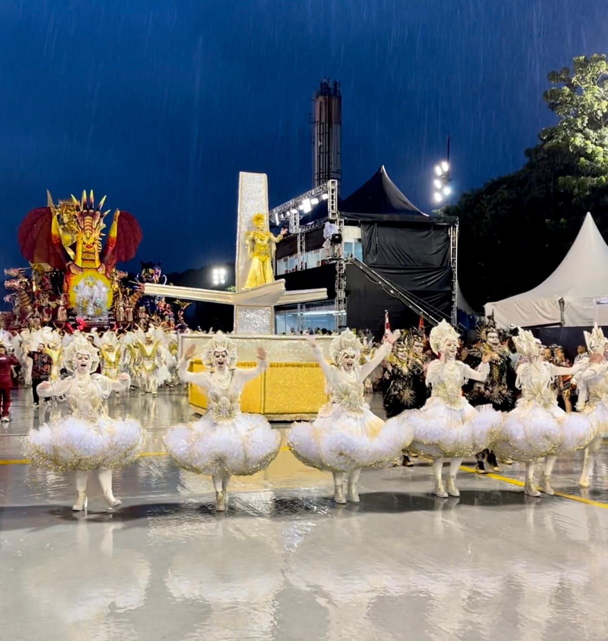 Carnaval 2023  Dragões da Real exalta cultura e belezas naturais de João Pessoa no desfile das Escolas de Samba de São Paulo