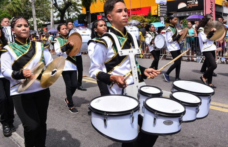 Escolas municipais e bandas marciais desfilam neste sábado e domingo nos bairros José Américo e Valentina